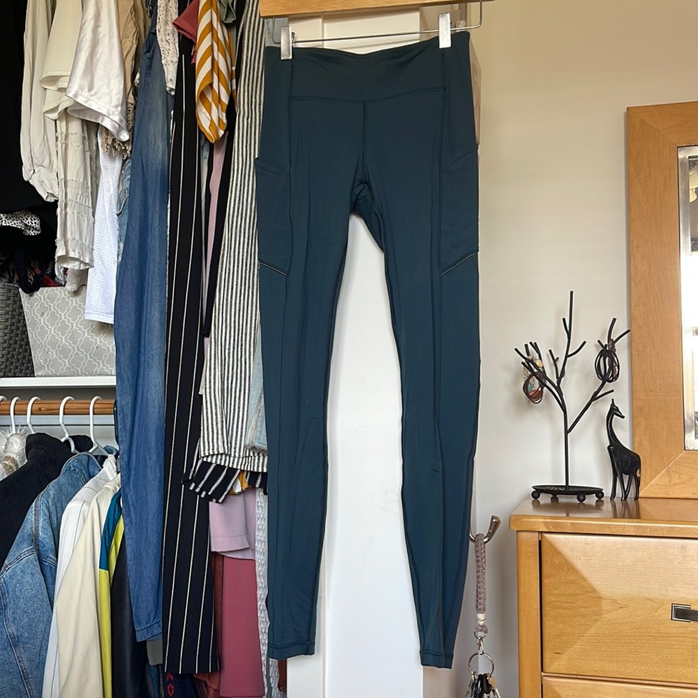 Dark blue & gray Lulu Lemon leggings!
